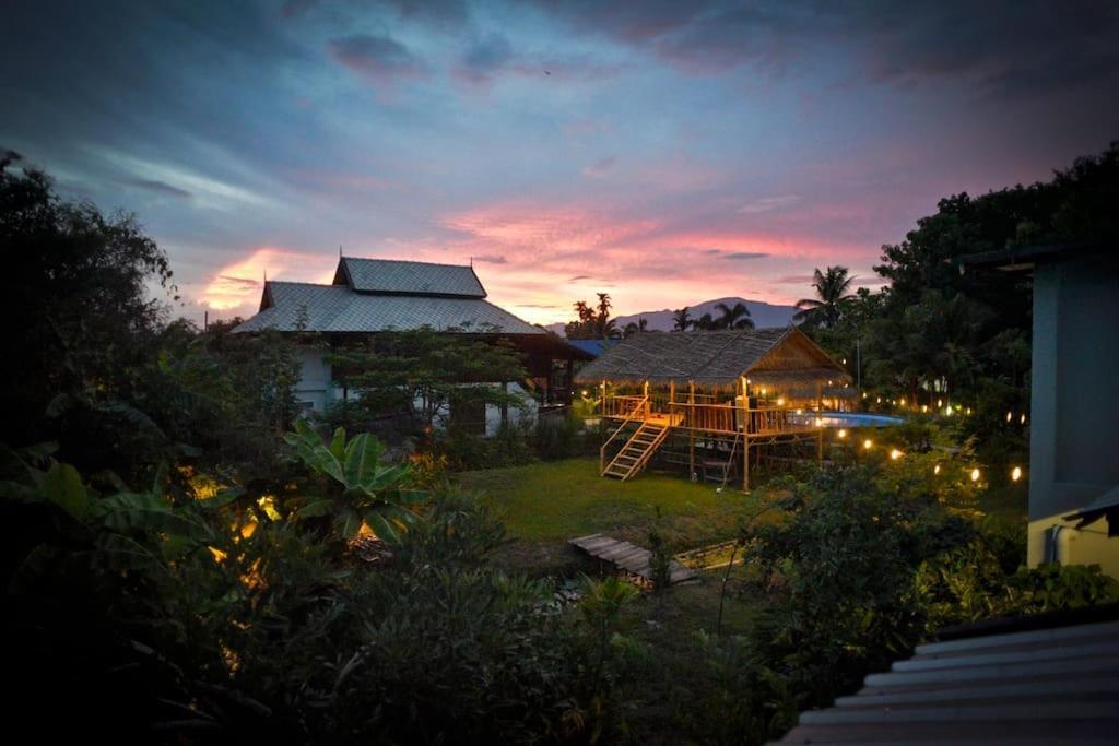 Moon's Thai Ferienhaus *